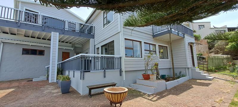 5 Bedroom Property for Sale in Jongensfontein Western Cape